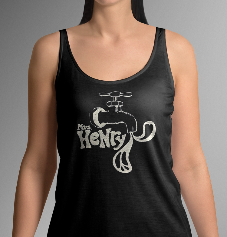 MRS. HENRY “Peace & Love” Tank Top – Artwork by Roy G. Biv | Keep On Rising Collection